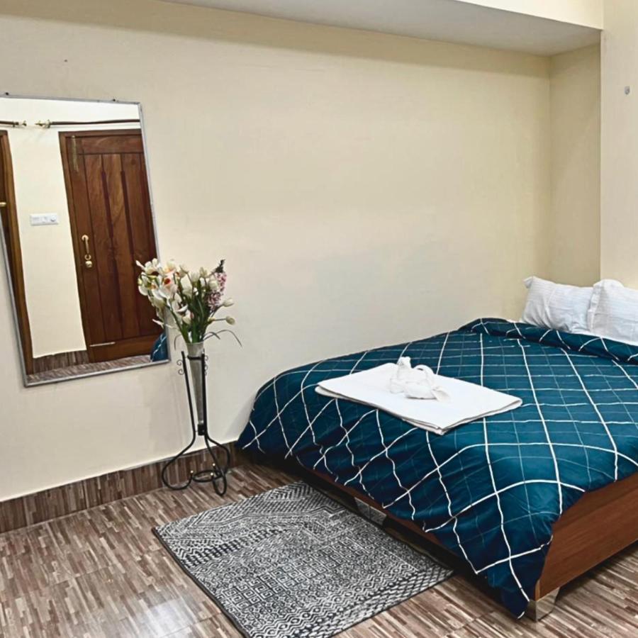 Iranyai Homestay Ιμπχάλ Εξωτερικό φωτογραφία
